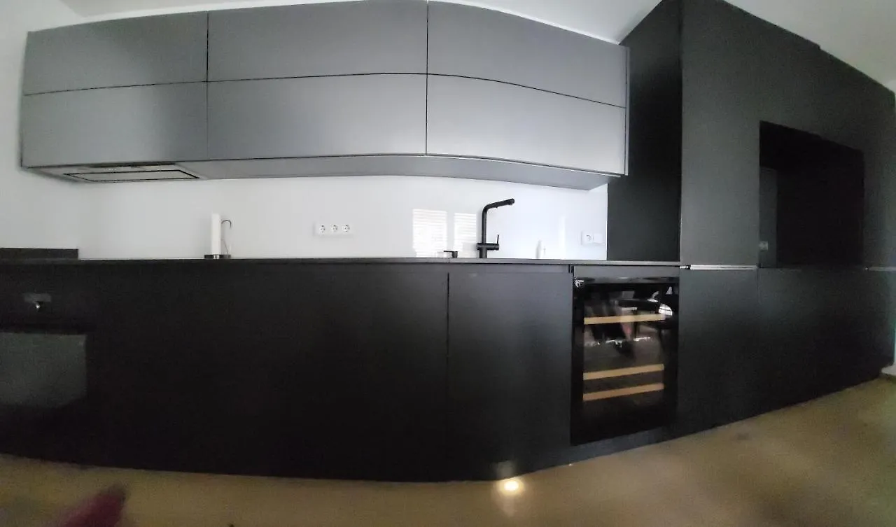홈스테이 Cosy Room In Morden Apartment 룩셈부르크