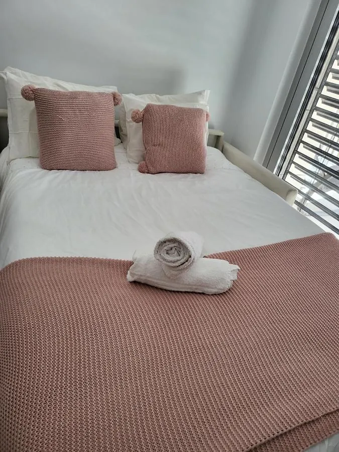 홈스테이 Cosy Room In Morden Apartment 룩셈부르크